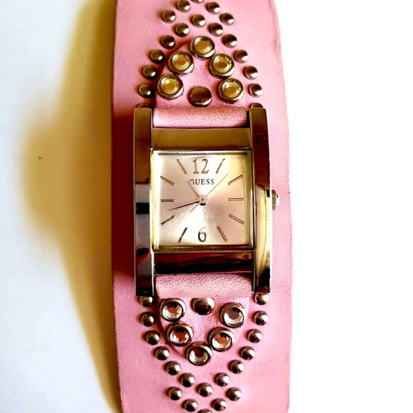 Guess Ladies Watch Pink Leather Rhinestone Studded Band Needs Battery - Picture 3 of 4